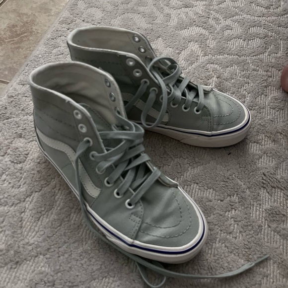 High top Vans size 5 great condition gently worn - Picture 2 of 5